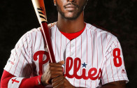 Antonio Brown Signs with the Phillies