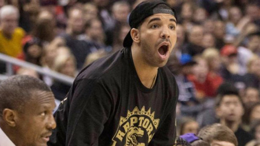 RAPTORS AND WARRIORS IN DRAKE JERSEY BAN BIDDING WAR